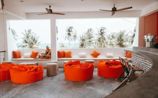 Bliss Dhigurah Hotel