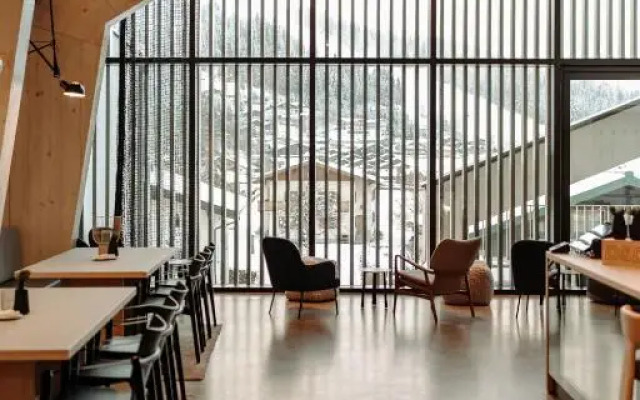 Dips&Drops – SUPERIOR HOTEL · SPORTS · SPA · RESTAURANTS
