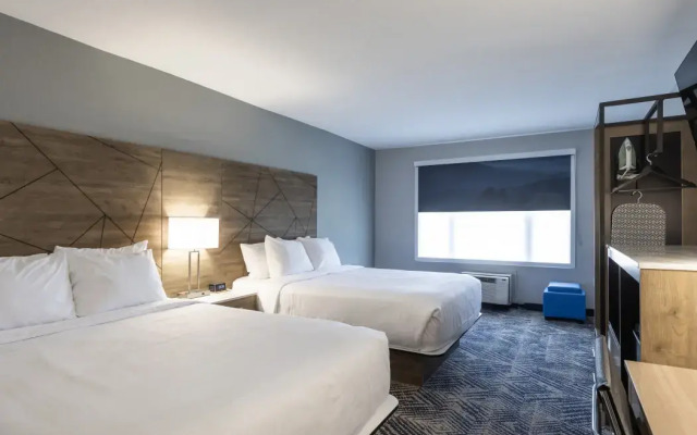 Rodeway Inn & Suites near Outlet Mall - Asheville