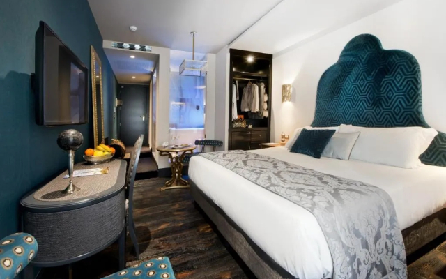 HT6 Hotel