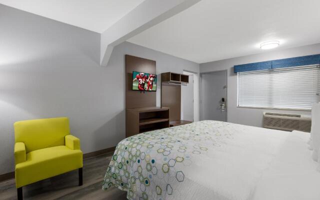 Hometowne Studios Orange, Tx