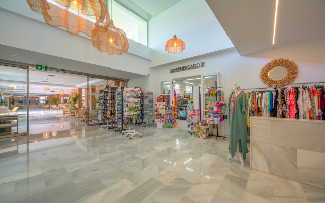 Playa Esperanza Resort