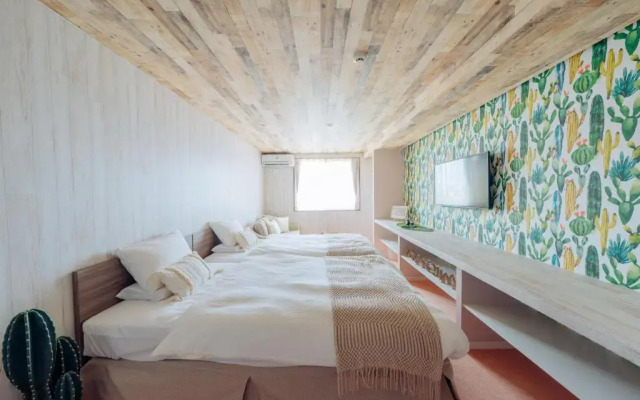 Palm Springs Miyakojima Resort