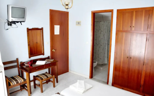 Glaros Rooms