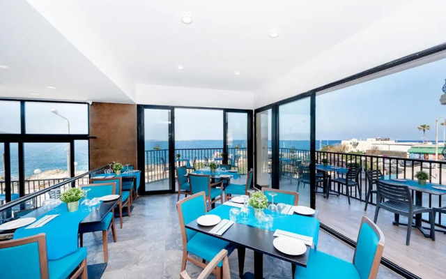 Islet Seafront Apartment Corner Terrace