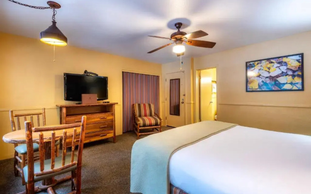 Yosemite Valley Lodge Hotel