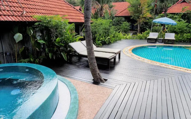 Tropicana Lanta Resort Hotel