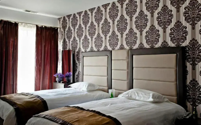 Hotel Borowina