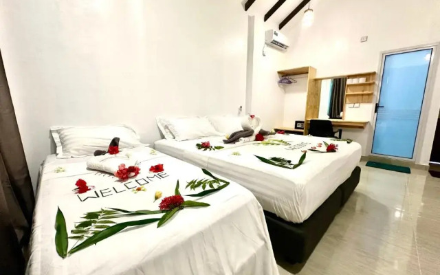 Thoddoo Island Life Guest House