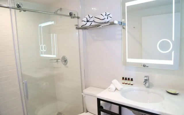 The Meridian Miami Beach by Kasa Living