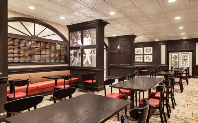 Holiday Inn Boston - Cambridge Area by IHG