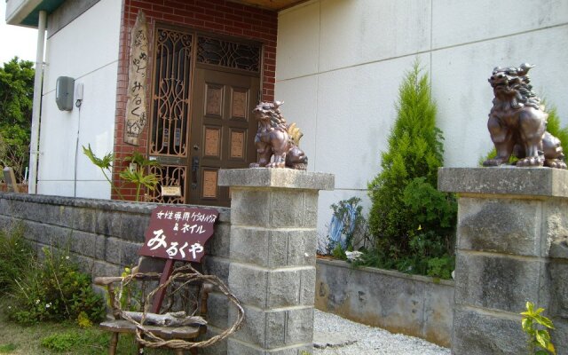 Milk-ya Guest House