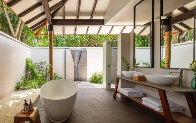 NH Collection Maldives Havodda Resort