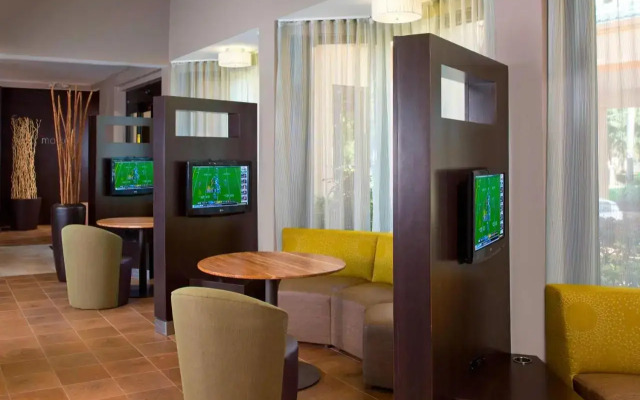 Courtyard by Marriott Orlando International Dr / Conv Cntr