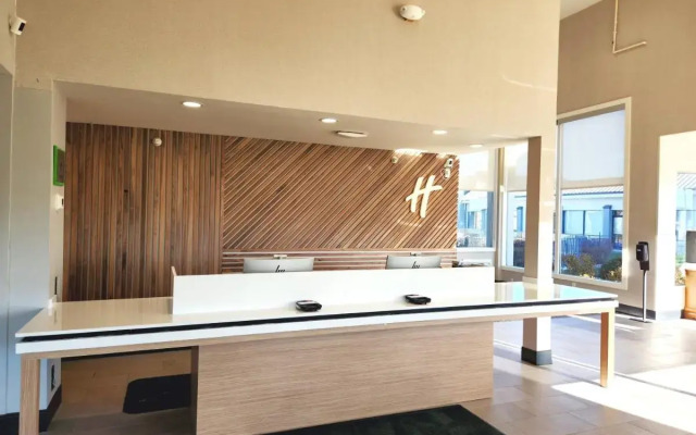 Holiday Inn Ontario by IHG