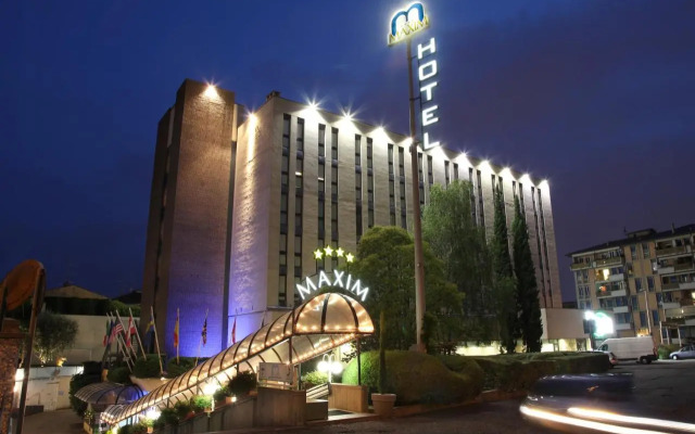 Hotel Maxim