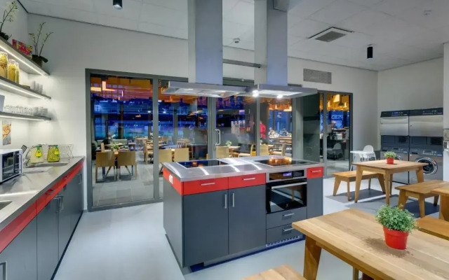MEININGER Hotel Amsterdam City West