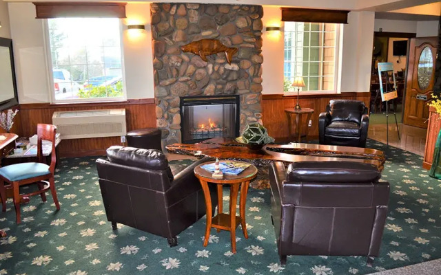 The Ashley Inn & Suites