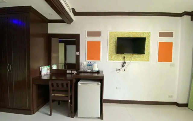 77 Patong Hotel & Spa