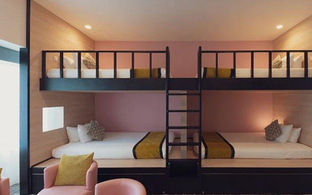 Deluxe Double Superior Floor Room with city view (벙커 침대) 사진 2