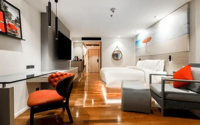 Radisson RED Phuket Patong Beach	