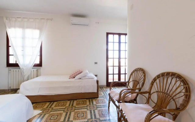 Spazioso Appartamento al Mare con Giardino