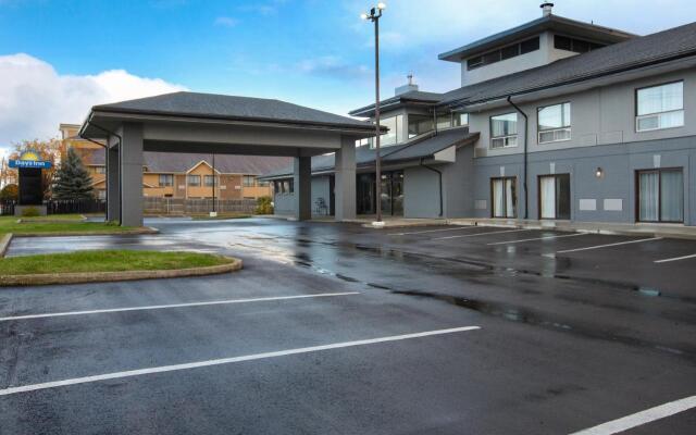 Days Inn by Wyndham Barrie