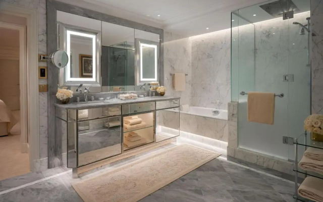 Four Seasons George V Hotel