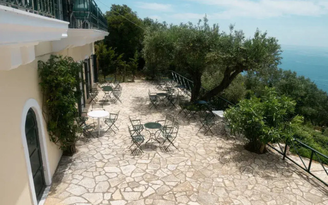 Levant Hotel