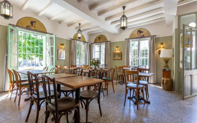 Hôtel Le Relais de Poste Arles Centre Historique