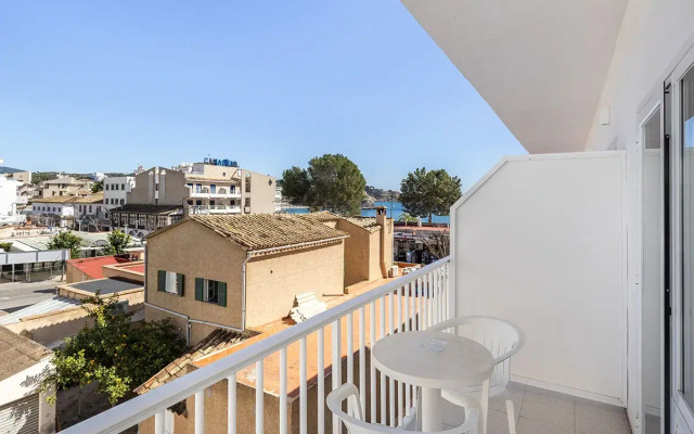 Neptuno Paguera Hostal