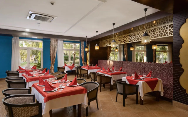 Seaden Sea World Resort & Spa
