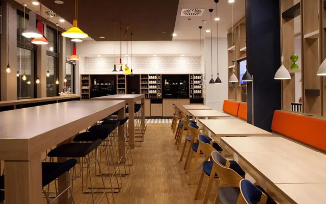 Holiday Inn Express Düsseldorf Airport by IHG