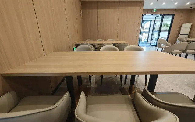 Allin Hotel (Sanmen Jiahui Plaza)