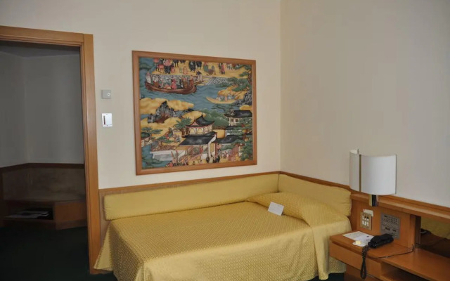 Galileo Hotel