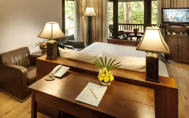 Lanna Dusita Riverside Boutique Resort