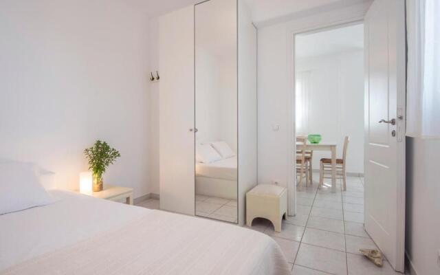 Cleopatra Seaside Homes Paros