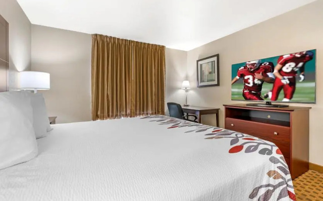 Red Roof Inn Charlestown