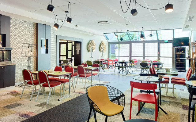 B&B HOTEL Saint-Quentin-en-Yvelines Centre Gare