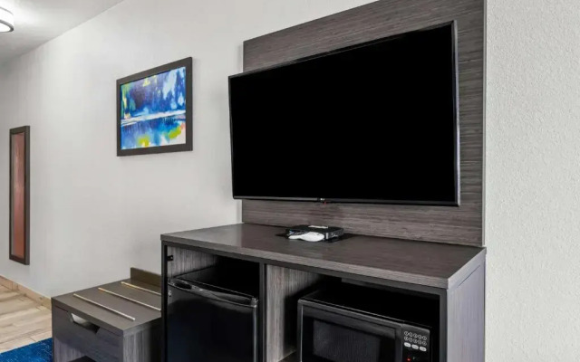 Best Western Palace Inn & Suites