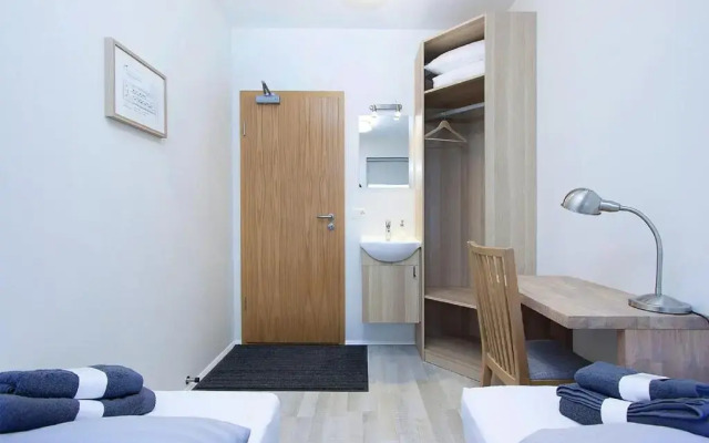 Kef Guesthouse by Keflavík airport