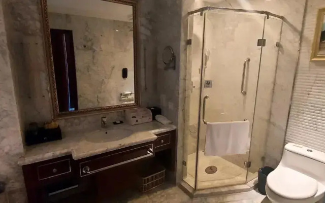 Xiaogan Yuji Grand Hotel