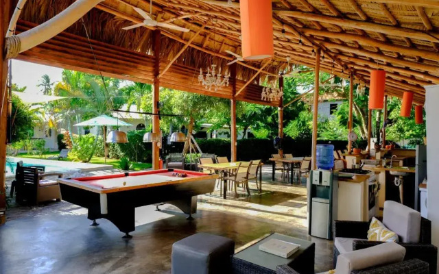 Enjoy Hotel 