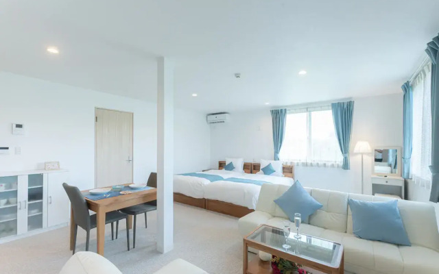 Hotel California Miyakojima Resort