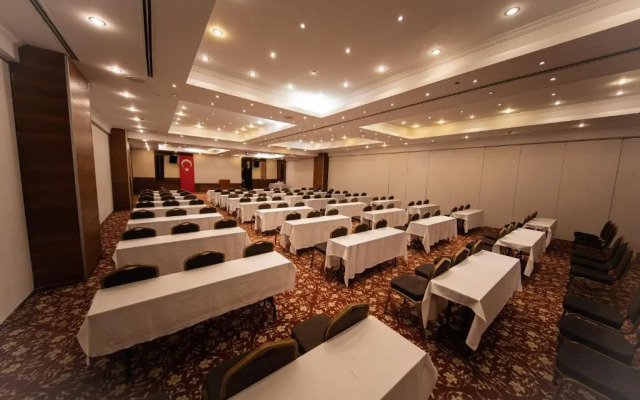 Отель Rox Resort