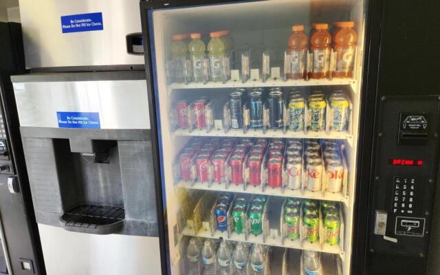 Motel 6 Baytown, TX - Garth Rd