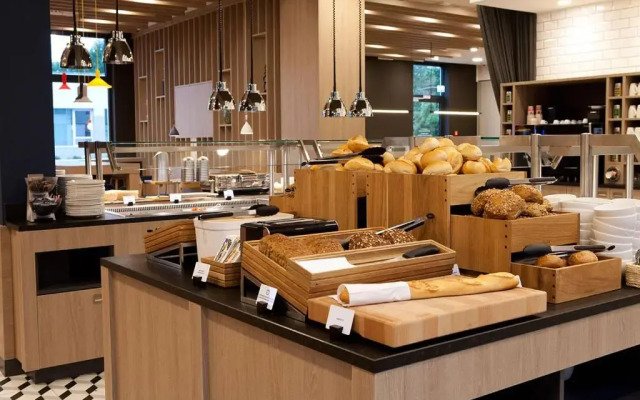Holiday Inn Express Düsseldorf Airport by IHG