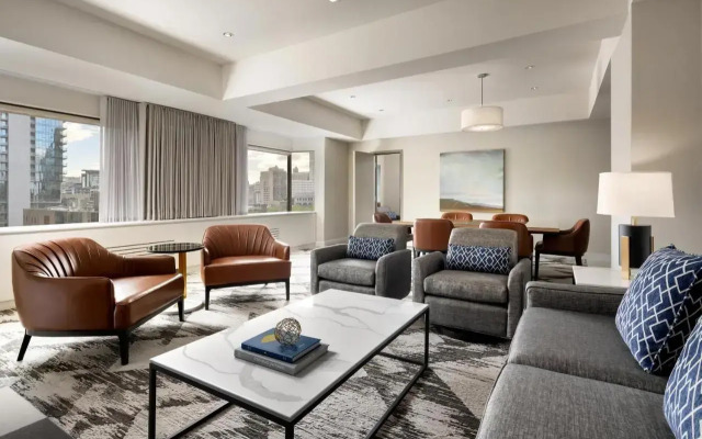 Le Centre Sheraton Montreal Hotel