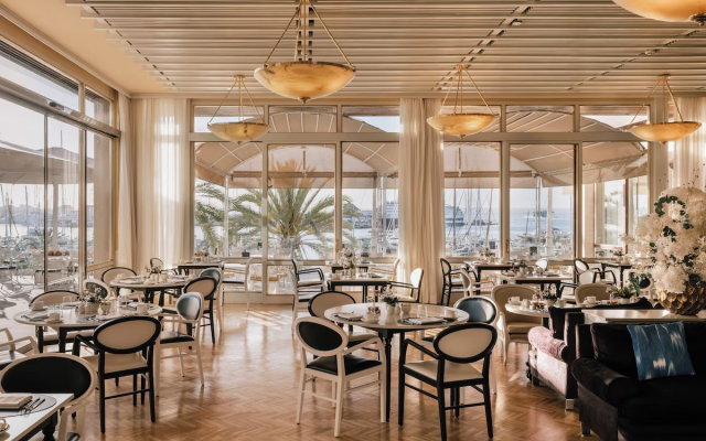 Отель Victoria Gran Meliá