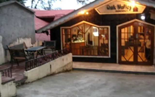 Hotel Oak Valley